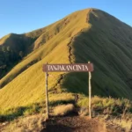 Tour Harian – Sunrise Trip Bukit Anak Dara